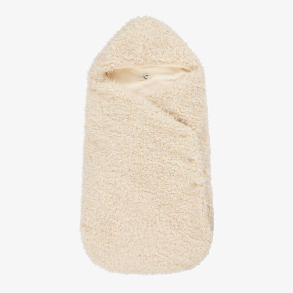 1 + in the family-Fluffy Ivory Sherpa Fleece Baby Nest (78cm) | Childrensalon