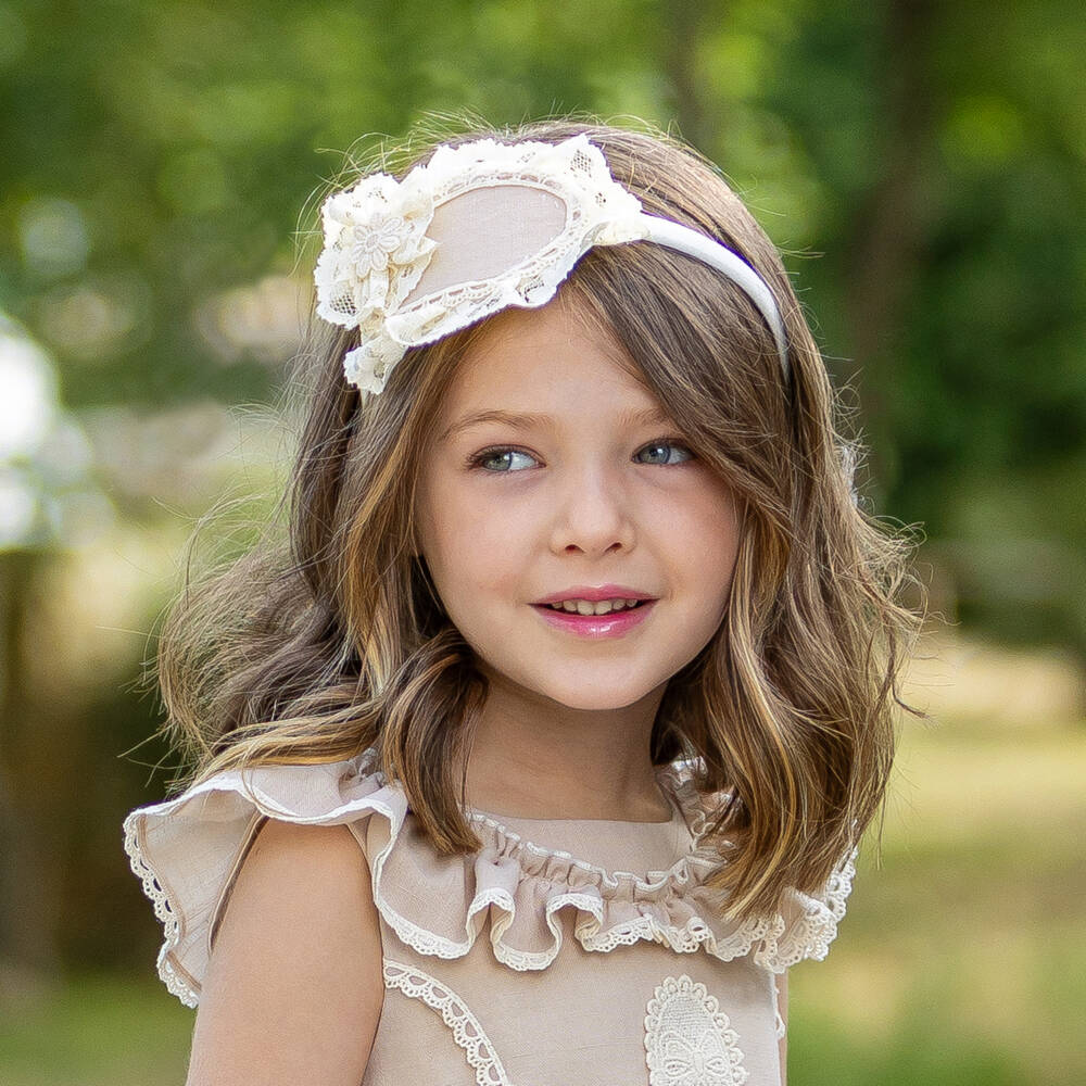 Abuela Tata-Girls Beige & Ivory Lace Rosette Hairband | Childrensalon