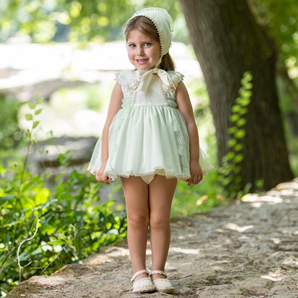 Abuela Tata-طقم فستان تول مطرز لون عاجي وأخضر نعناعي للبنات | Childrensalon