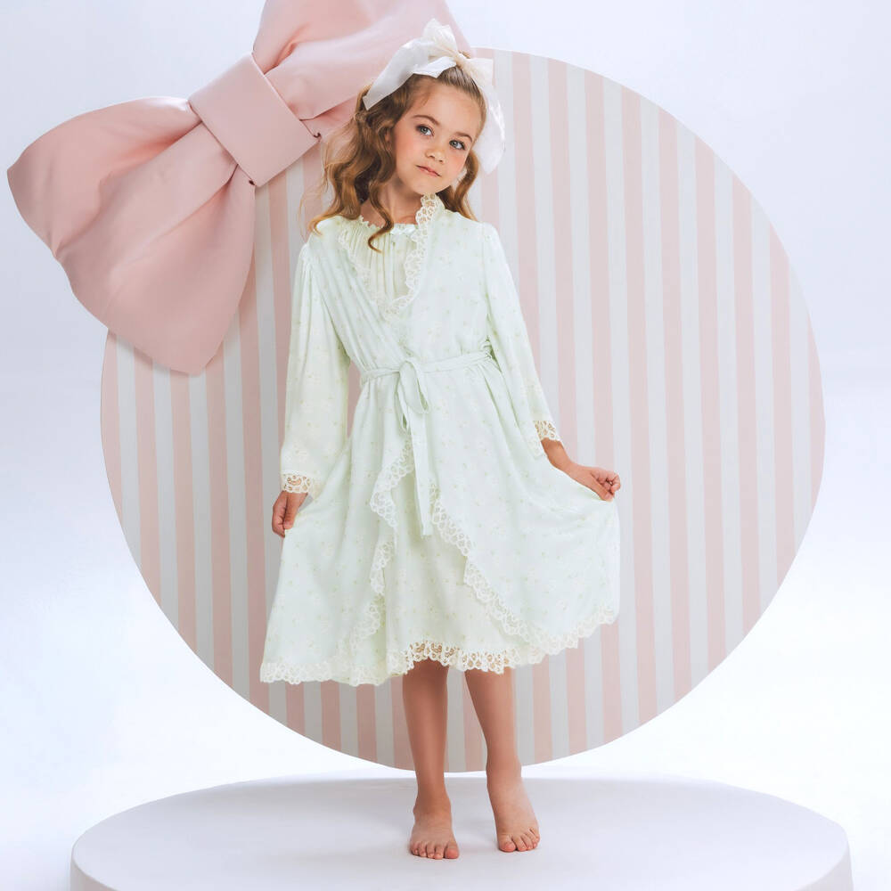 AMIKI Children-روب نوم بطبعة ورود وتقليمات دانتيل لون أخضر للبنات | Childrensalon