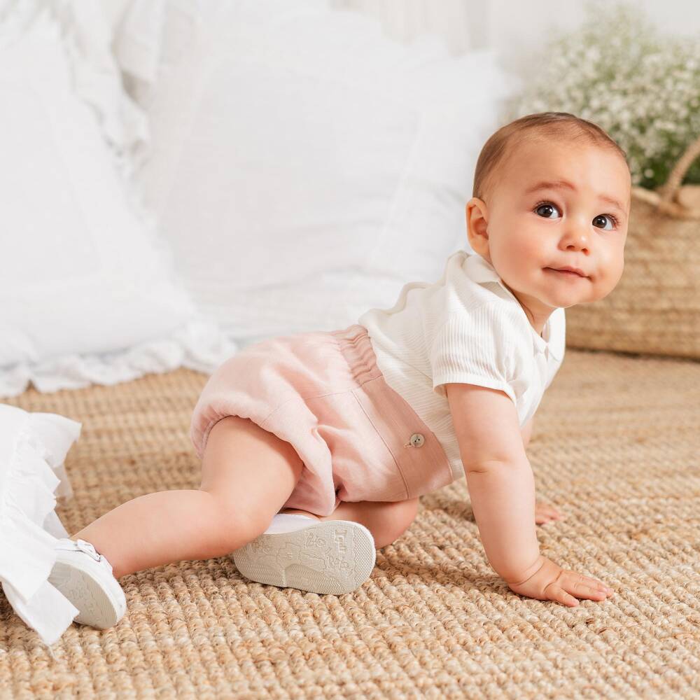 Artesanía Granlei-Baby Boys Ivory & Pink Buster Suit | Childrensalon