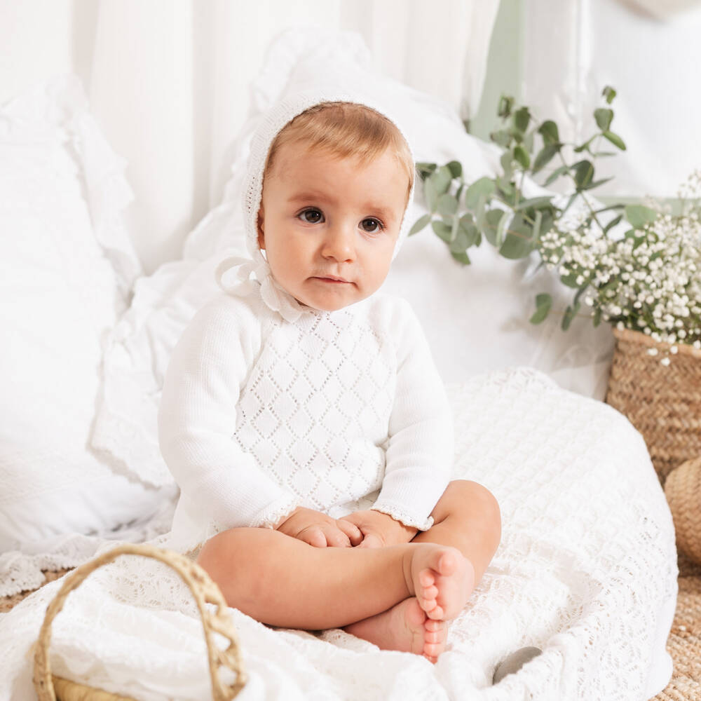 Artesanía Granlei-Baby Boys White Diamond Knit Shorts Set | Childrensalon