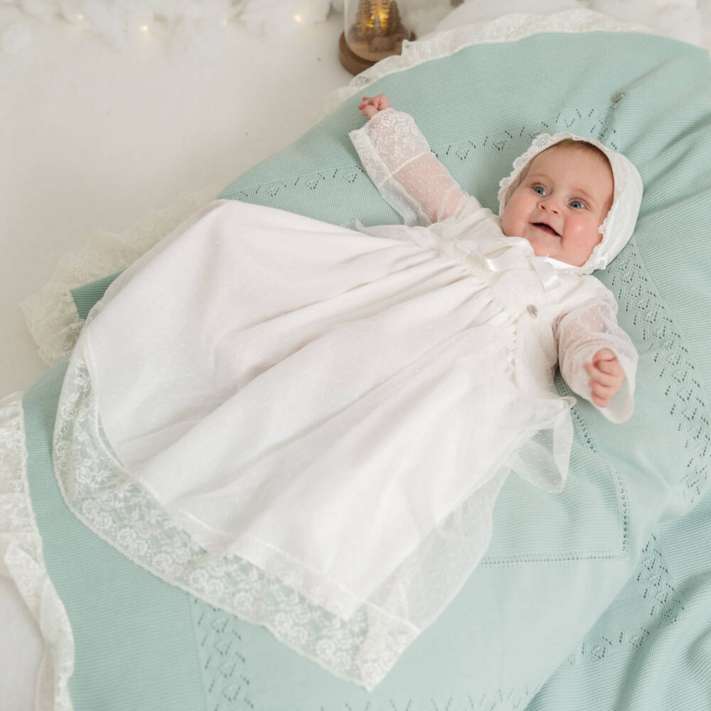 Artesanía Granlei-Baby Girls Ivory Lace Ceremony Dress & Bonnet Set | Childrensalon