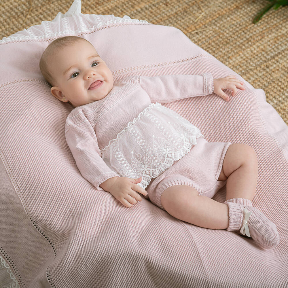 Artesanía Granlei-Baby Girls Pink Lace Trimmed Knitted Shorts Set | Childrensalon
