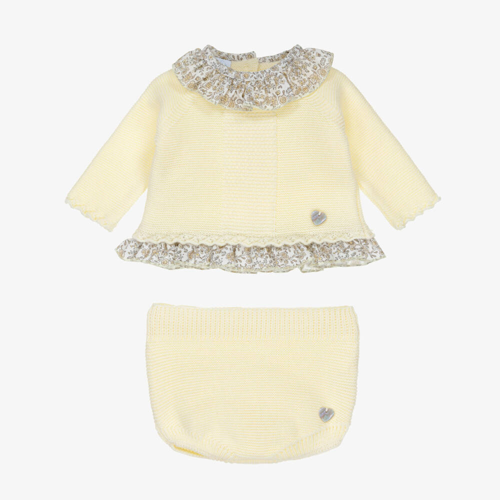 Artesanía Granlei-Baby Girls Yellow Knitted Shorts Set with Floral Trim | Childrensalon
