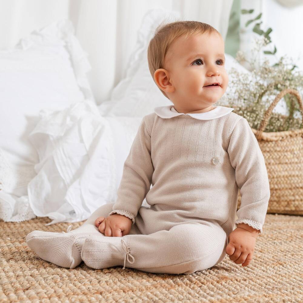 Artesanía Granlei-Beige Cotton Knit Babygrow with White Collar | Childrensalon
