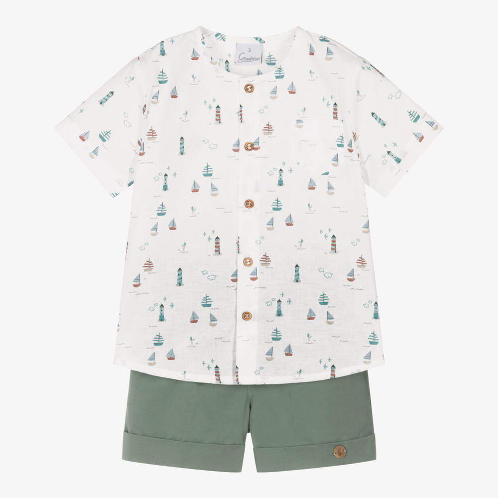 Artesanía Granlei-Boys Sage Green Cotton Shorts Set with Sail Boat Print | Childrensalon