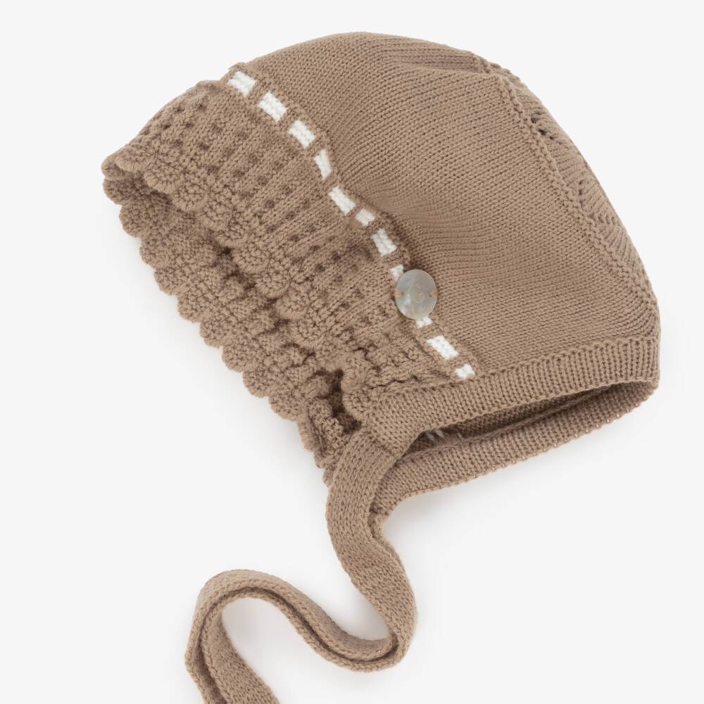 Artesanía Granlei-Brown Knitted Bonnet with Tie Fastenings | Childrensalon