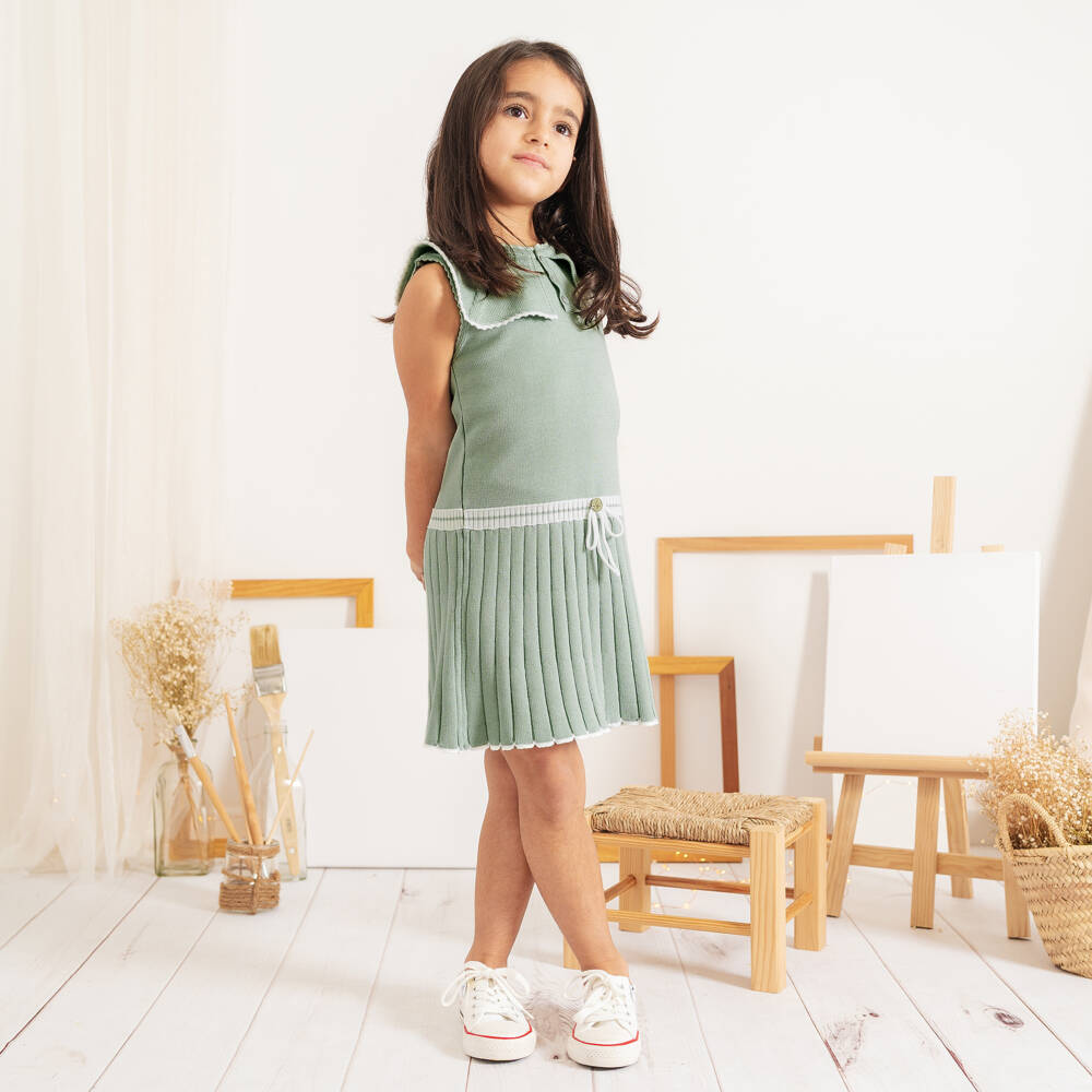 Artesanía Granlei-Girls Pale Green Knit Dress with Sailor Style Collar | Childrensalon