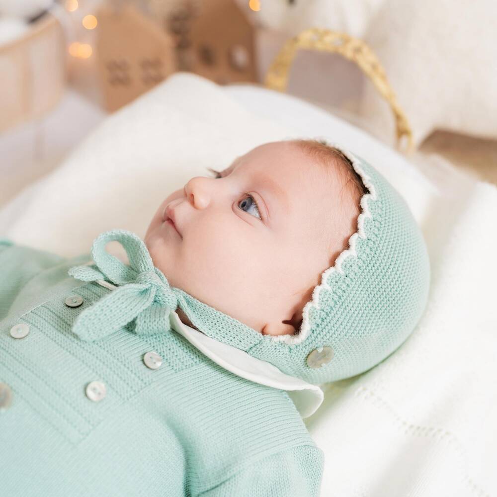 Artesanía Granlei-Green Knitted Baby Bonnet with Scalloped Trim | Childrensalon