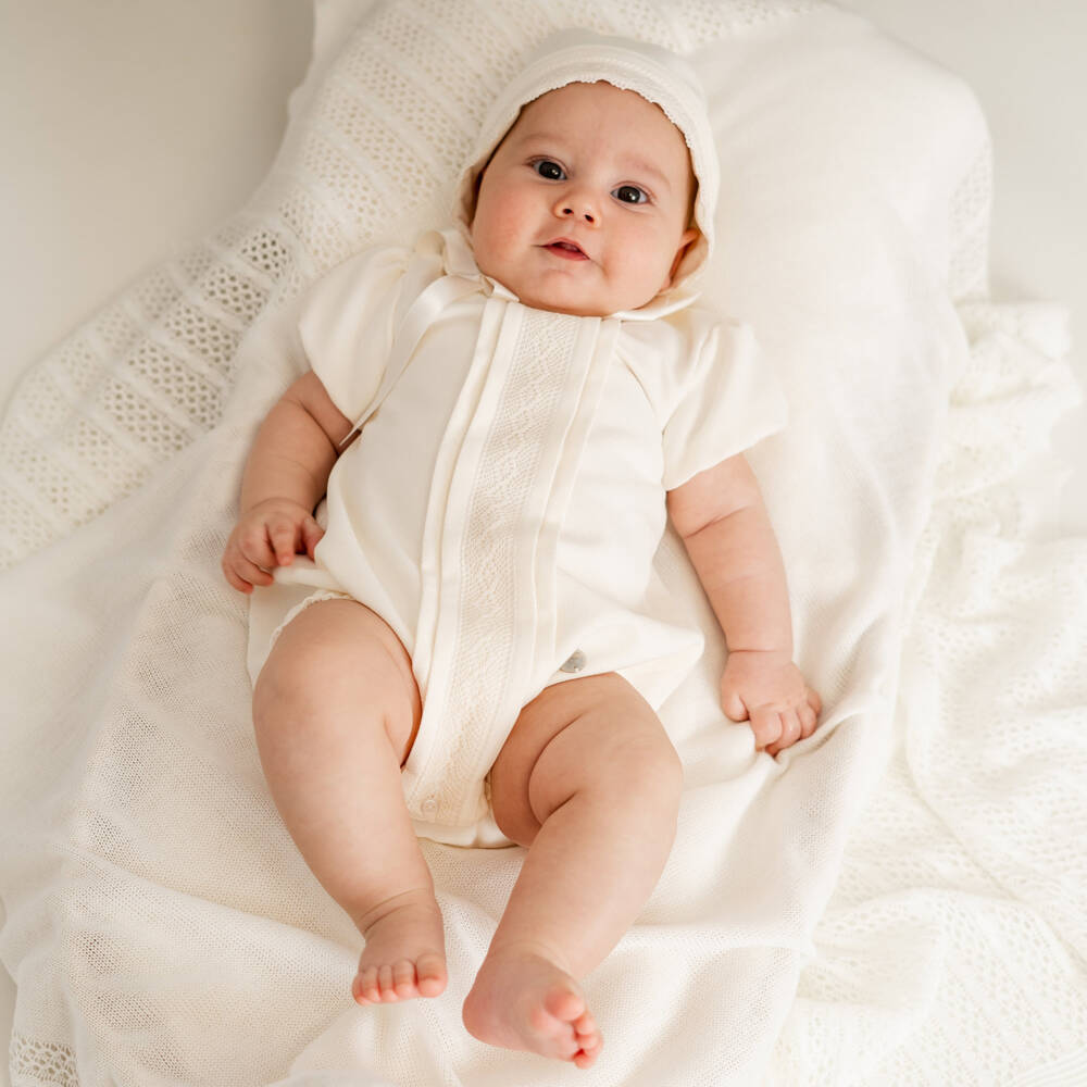 Artesanía Granlei-Ivory Babysuit & Bonnet Set  | Childrensalon
