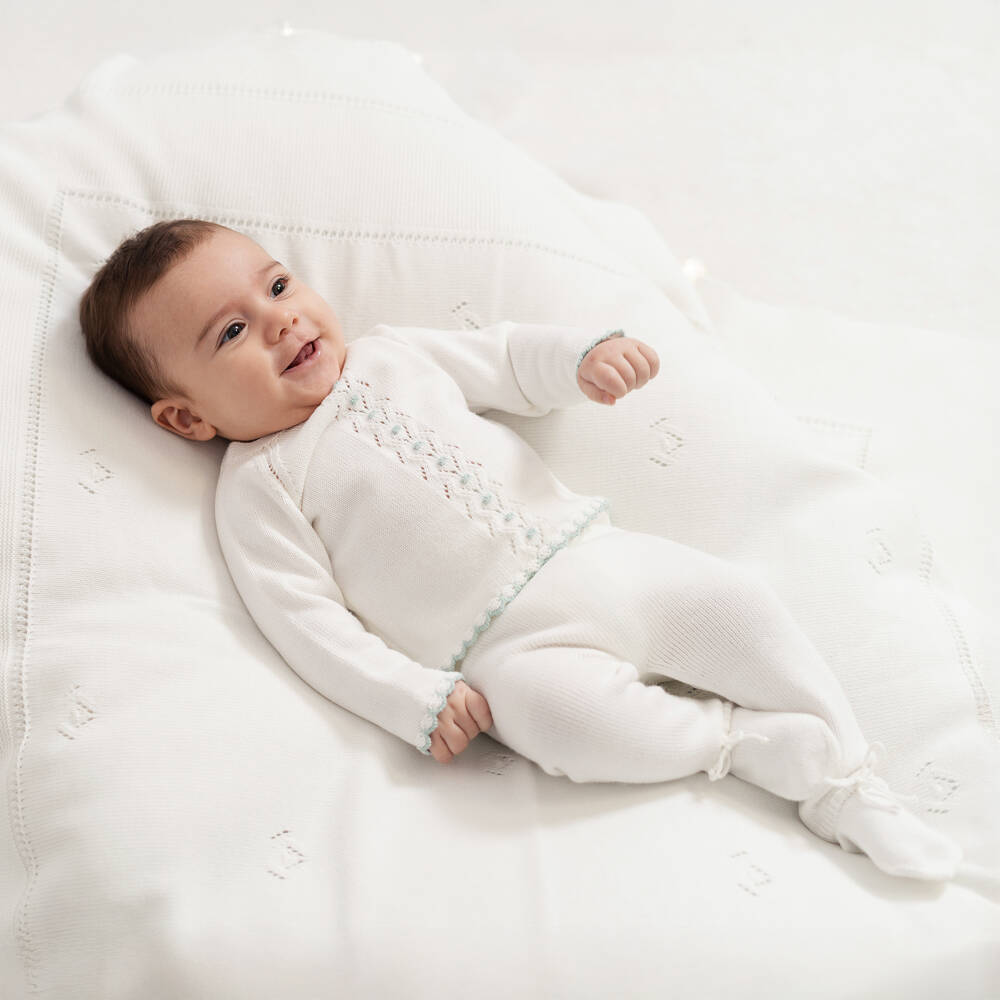 Artesanía Granlei-Ivory Knitted 2 Piece Babygrow with Blue Scalloped Trim | Childrensalon