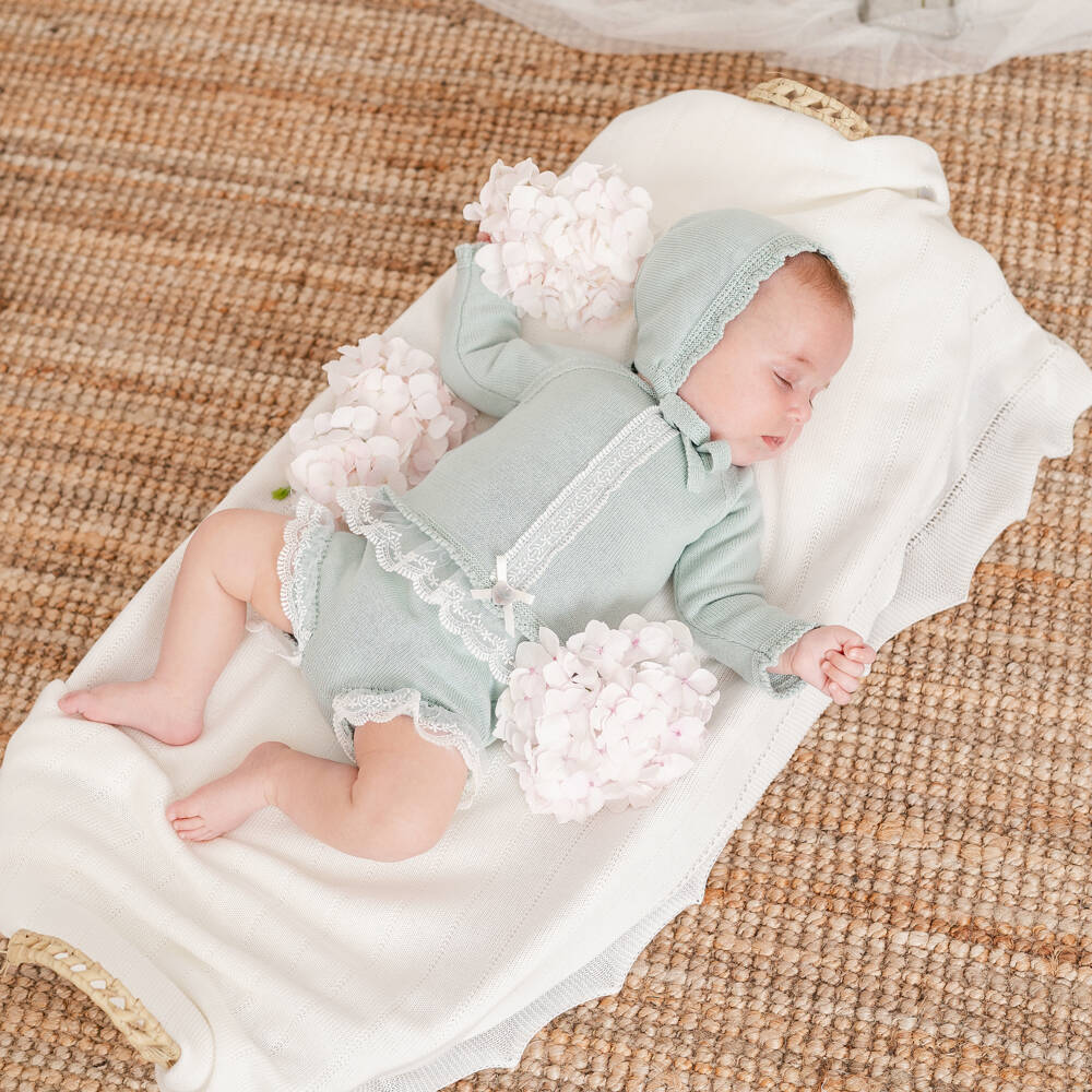 Artesanía Granlei-Шаль кремовая вязаная с волнистыми краями для малышей (128см) | Childrensalon