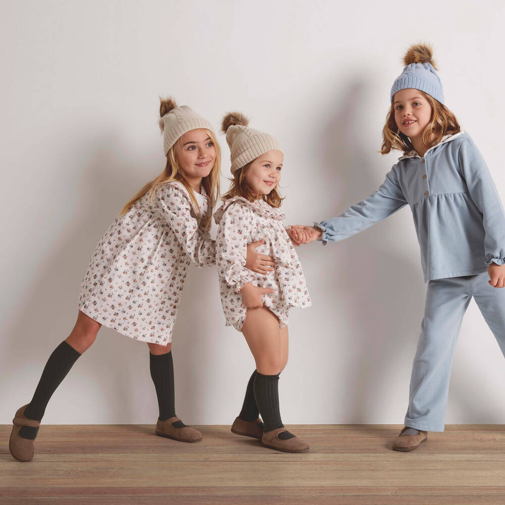 Babidu-Платье белое из хлопка в цветочек с присборенной вышивкой для малышек | Childrensalon