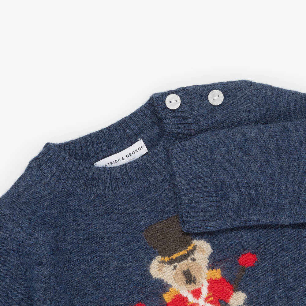 Beatrice & George-Брючный комплект синий из шерсти мериноса с мишкой барабанщиком для мальчиков | Childrensalon