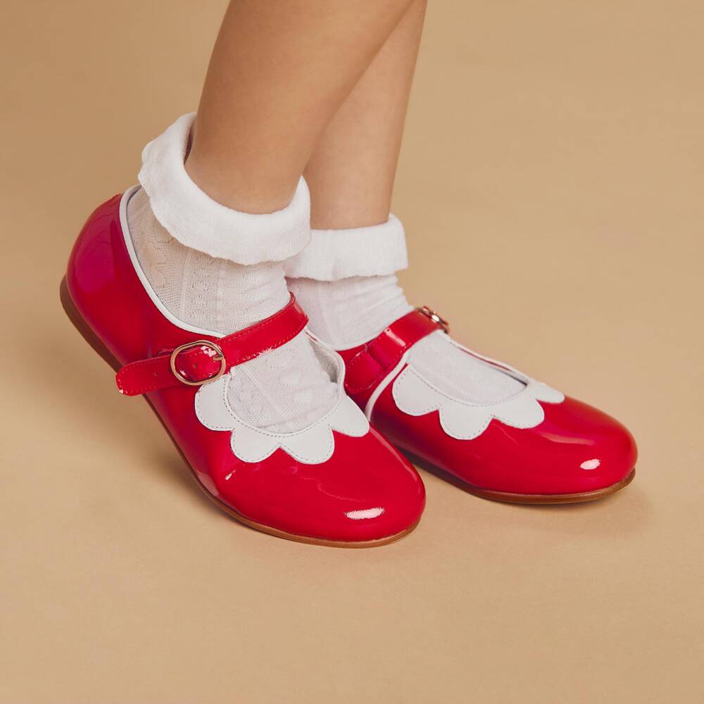 Beatrice & George-Girls Red Patent Leather Scalloped Mary-Jane Shoes | Childrensalon
