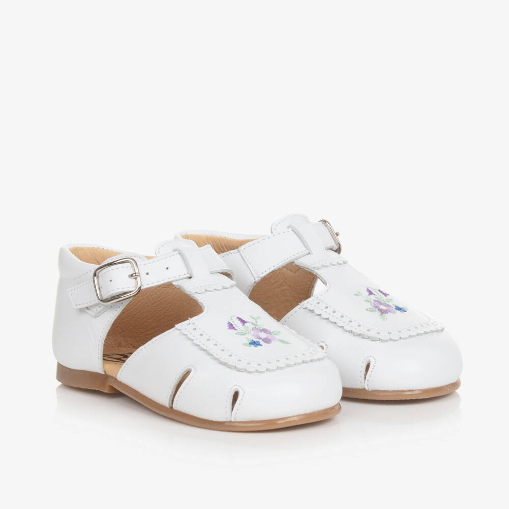 Beatrice & George-Белые кожаные туфли с вышитыми цветами для девочек | Childrensalon