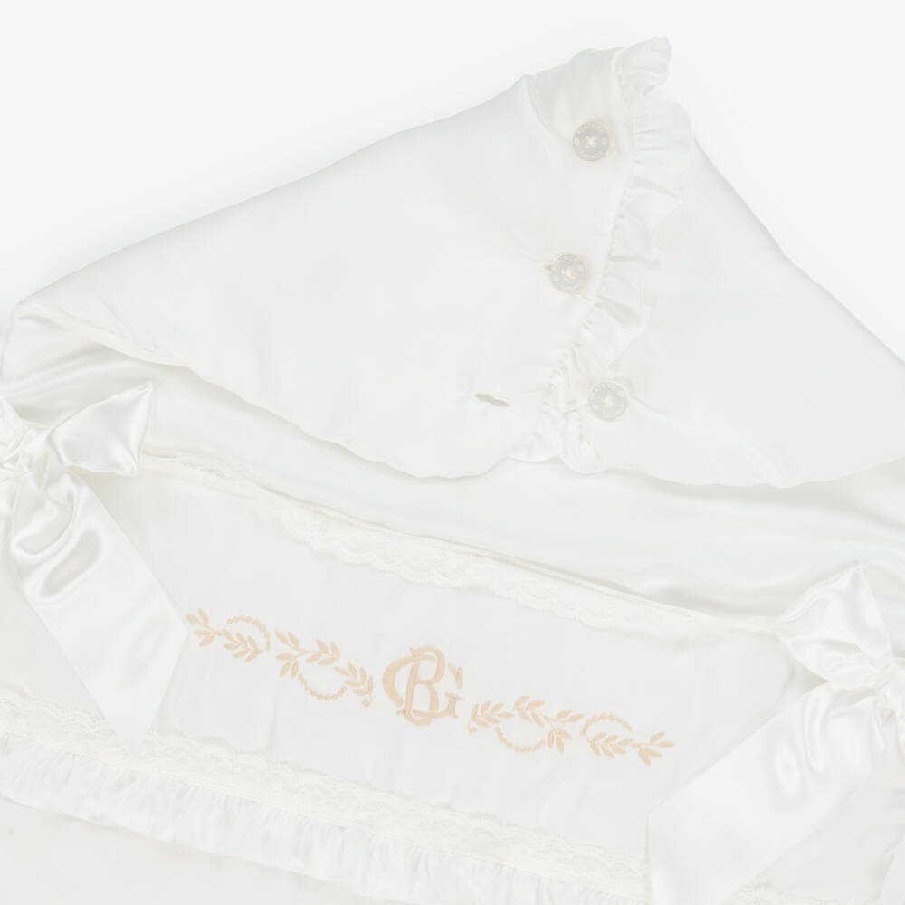 Beatrice & George-Кремовый сатиновый конверт с вышитой монограммой (82см) | Childrensalon