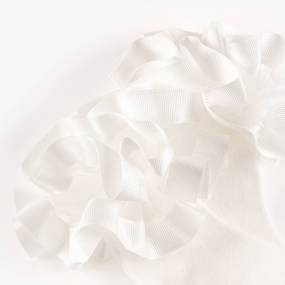 Beau KiD-Girls Ivory Ruffle Socks | Childrensalon