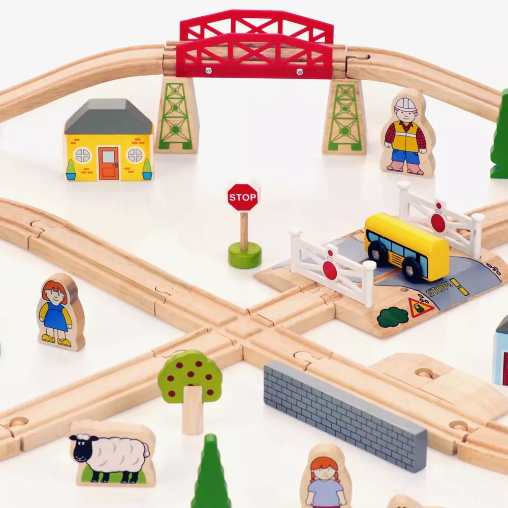 Bikkembergs-مجموعة قطار خشبي للمدينة والريف (102 سم) | Childrensalon