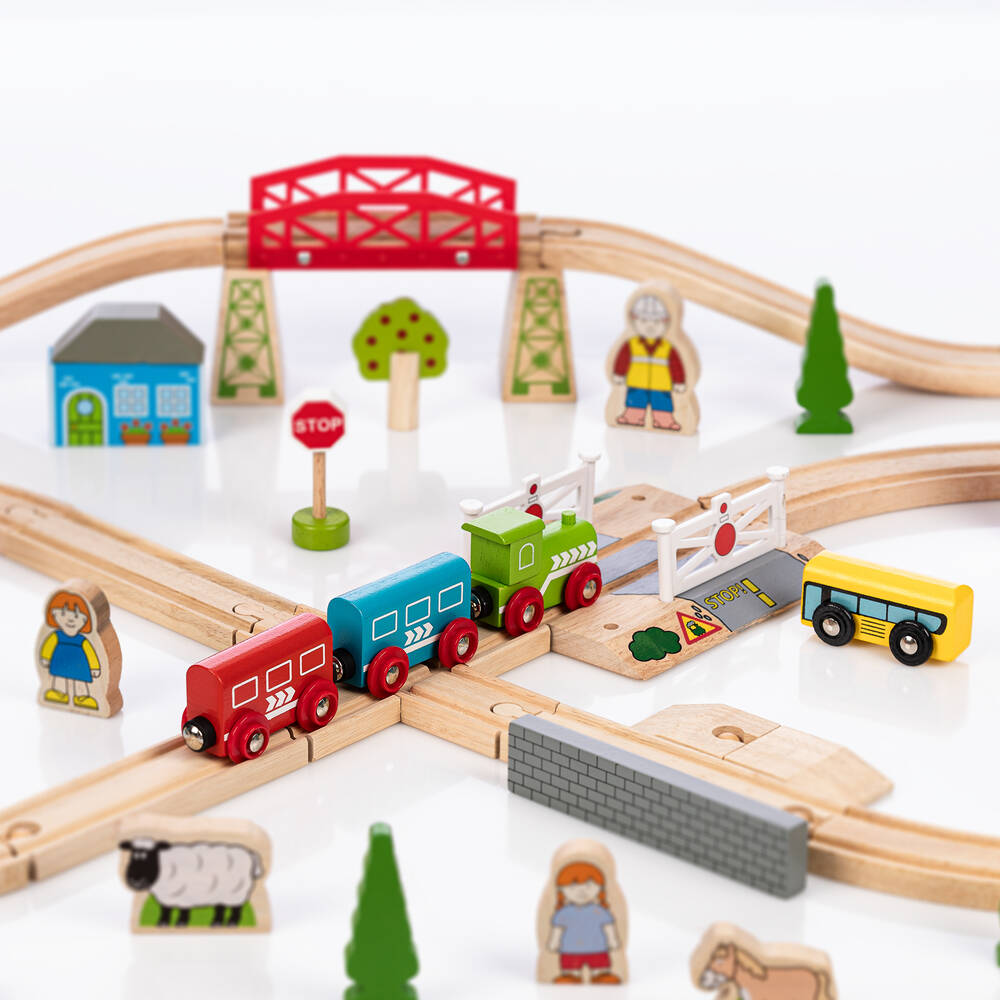 Bikkembergs-مجموعة قطار خشبي للمدينة والريف (102 سم) | Childrensalon