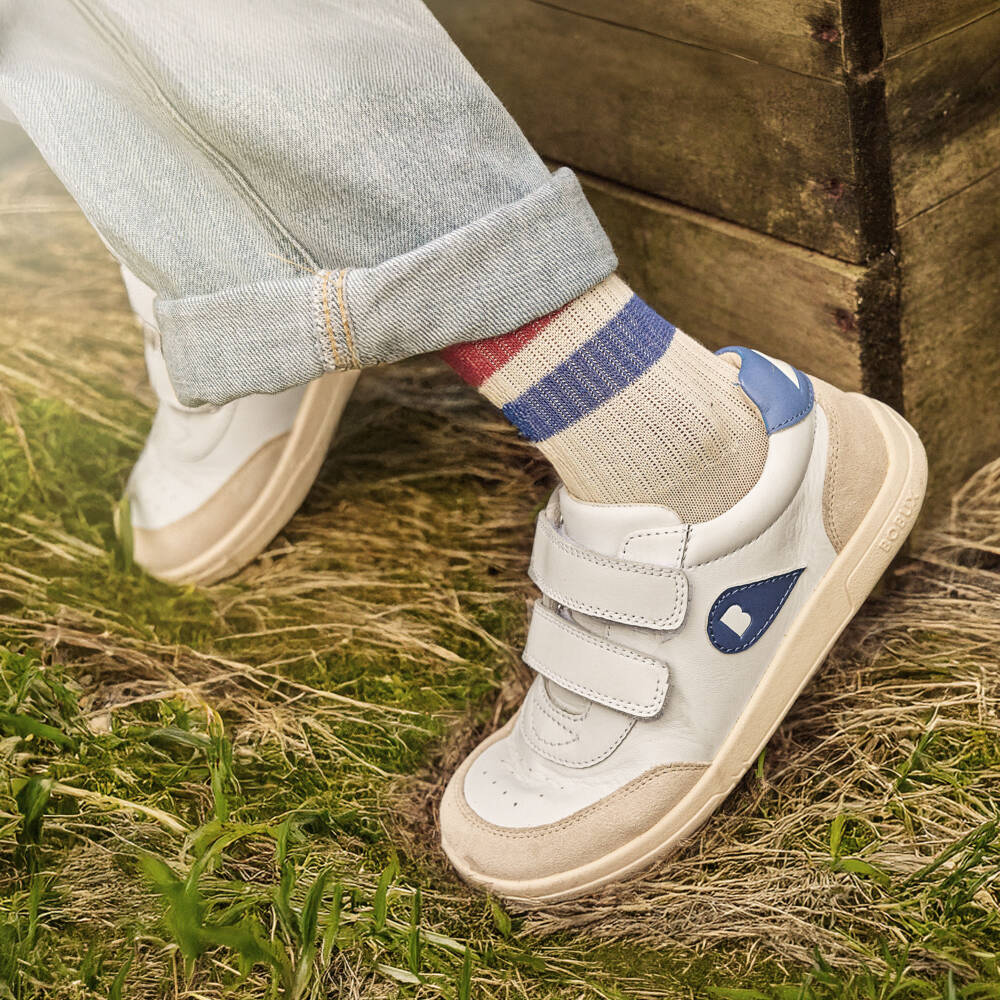 Bobux Kid +-Boys White & Blue Leather Trainers | Childrensalon