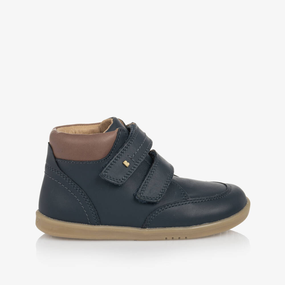 Bobux Совершенствуйтесь-Toddler Boys First Walker Boots in Navy Blue Leather | Childrensalon