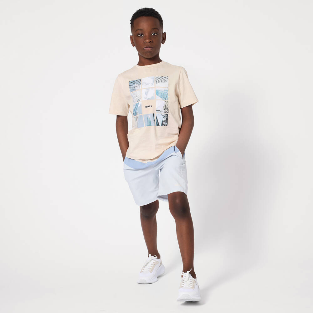 BOSS-Футболка кремовая с графикой города из хлопка для мальчиков | Childrensalon
