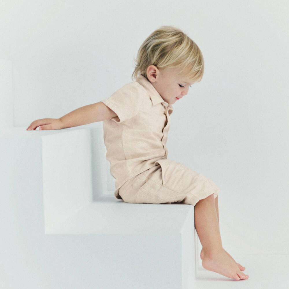 BOSS-Boys Light Beige Linen & Cotton Shorts | Childrensalon