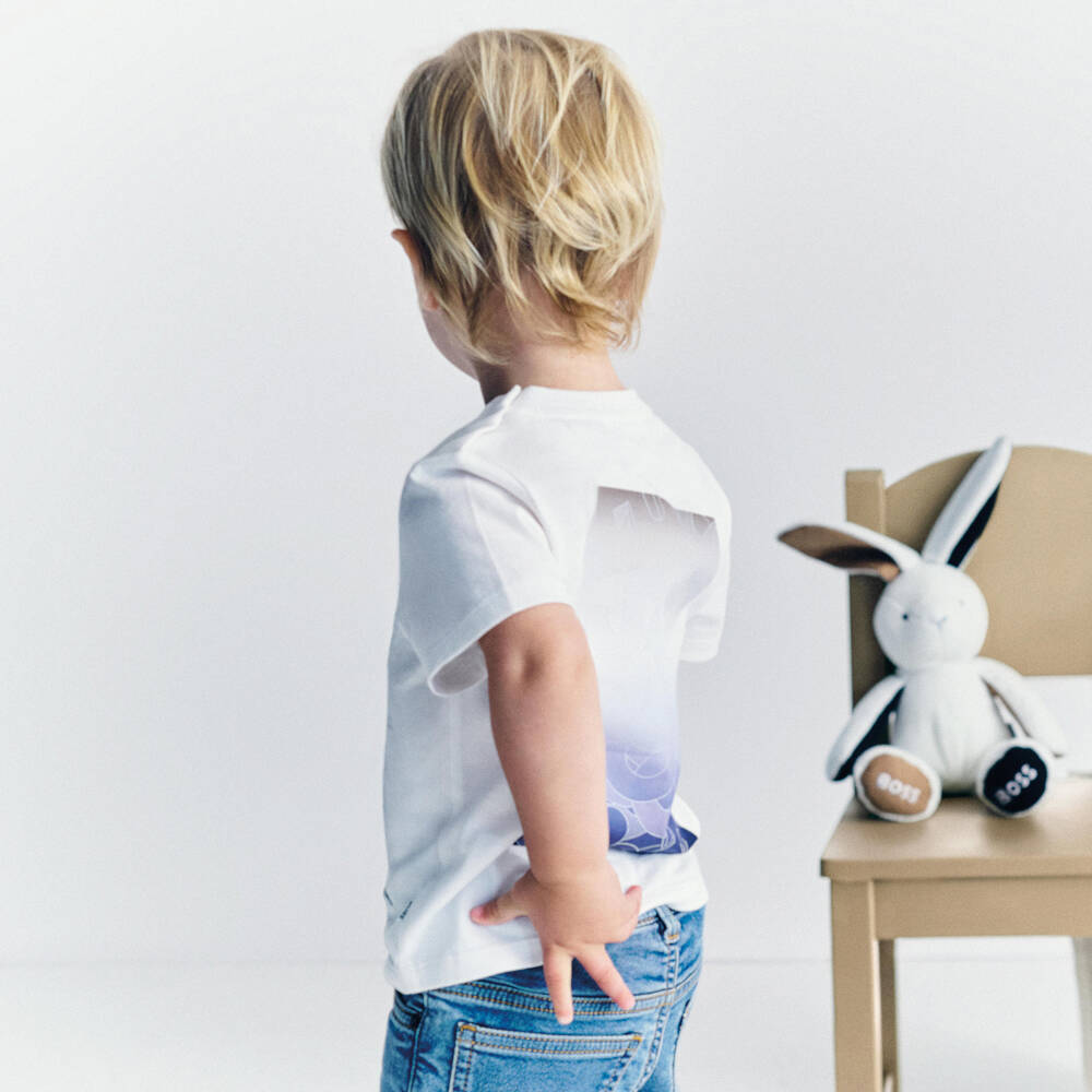 BOSS-Футболка белая из хлопкового трикотажа с логотипом на спине для мальчиков | Childrensalon