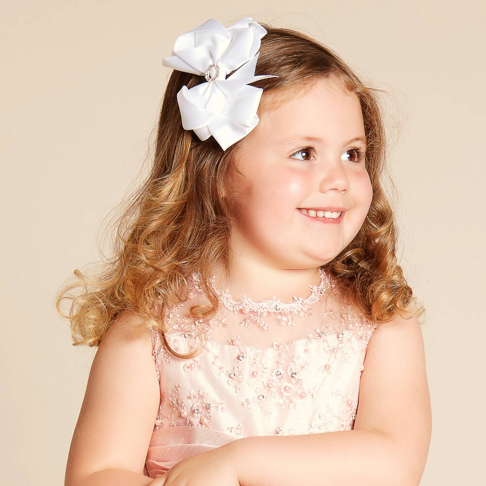 Bowtique London-Белая атласная заколка-бантик для девочек (10см) | Childrensalon