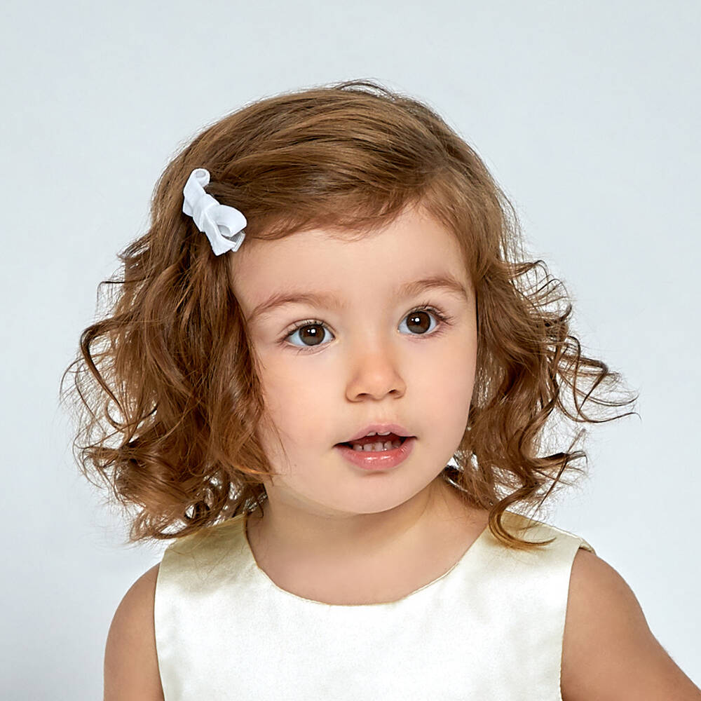 Bowtique London-مشبك فيونكة للشعر مخمل لون أبيض (عدد 2) | Childrensalon