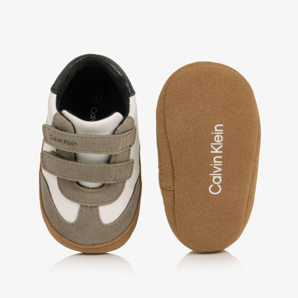 Calvin Klein-Baby Boys White & Beige CK Logo Pre-Walkers Trainers | Childrensalon