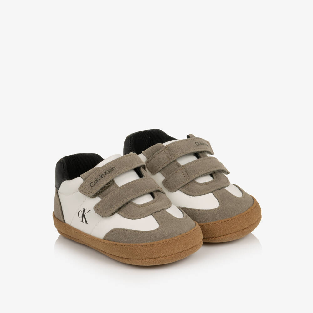 Calvin Klein-Baby Boys White & Beige CK Logo Pre-Walkers Trainers | Childrensalon