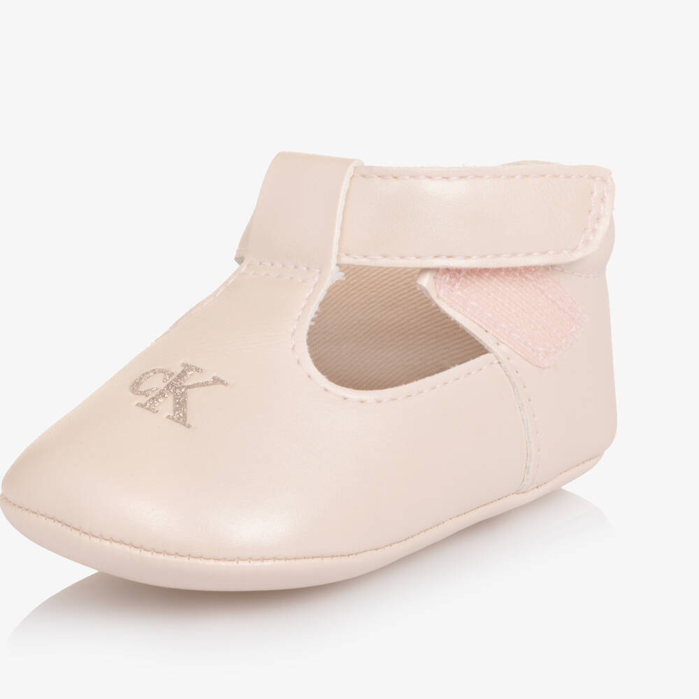 Calvin Klein-حذاء لمرحلة قبل المشي لون زهري لؤلؤي للبنات | Childrensalon