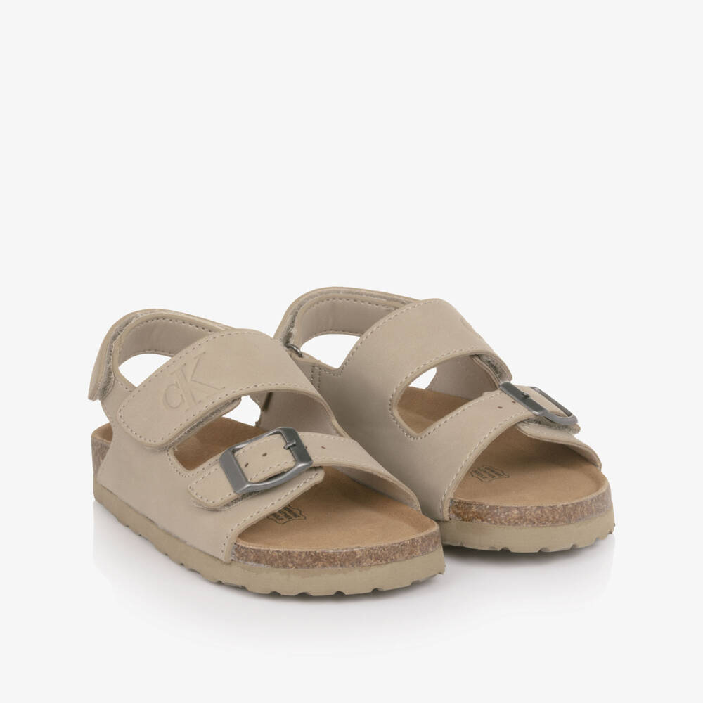 Calvin Klein-صندل جلد صناعي لون بيج | Childrensalon