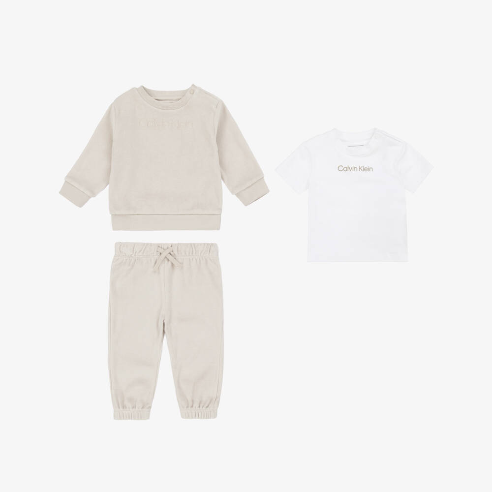 Calvin Klein-Beige Velour Baby Tracksuit Set | Childrensalon