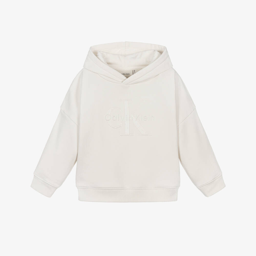 Calvin Klein-توب قطن بشعار مونوغرام لون عاجي للأولاد | Childrensalon