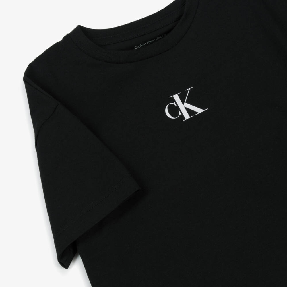 Calvin Klein-Girls Black Cotton Boxy T-Shirt with Monogram Logo | Childrensalon