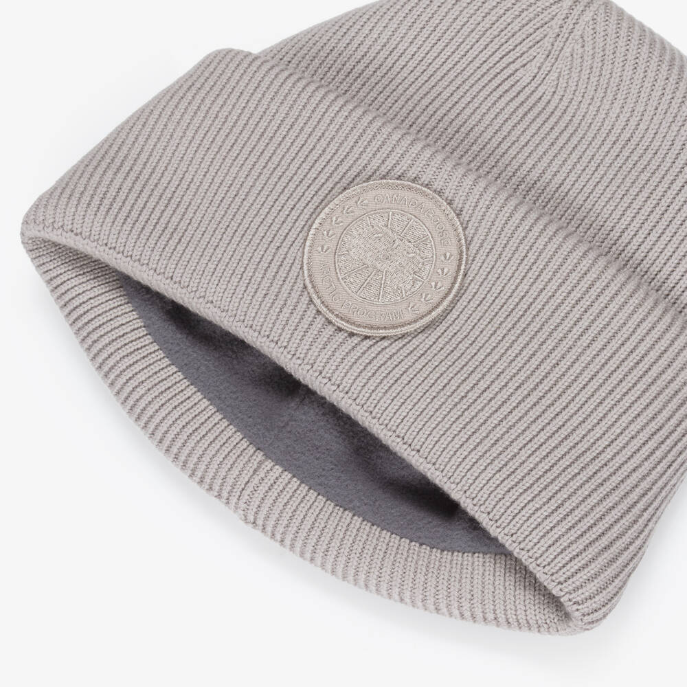 Canada Goose-Beige Merino Wool Ribbed Beanie Hat | Childrensalon