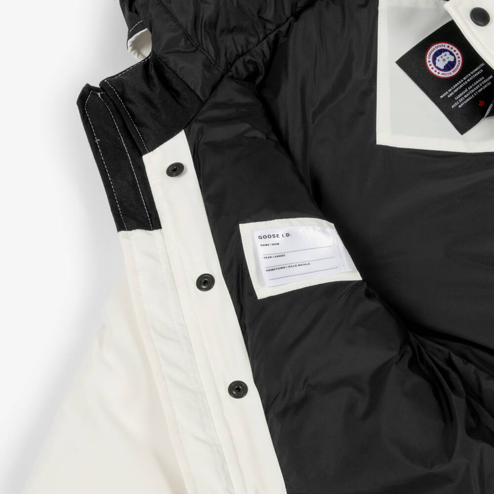 Canada Goose-Куртка парка белая пуховая Logan | Childrensalon