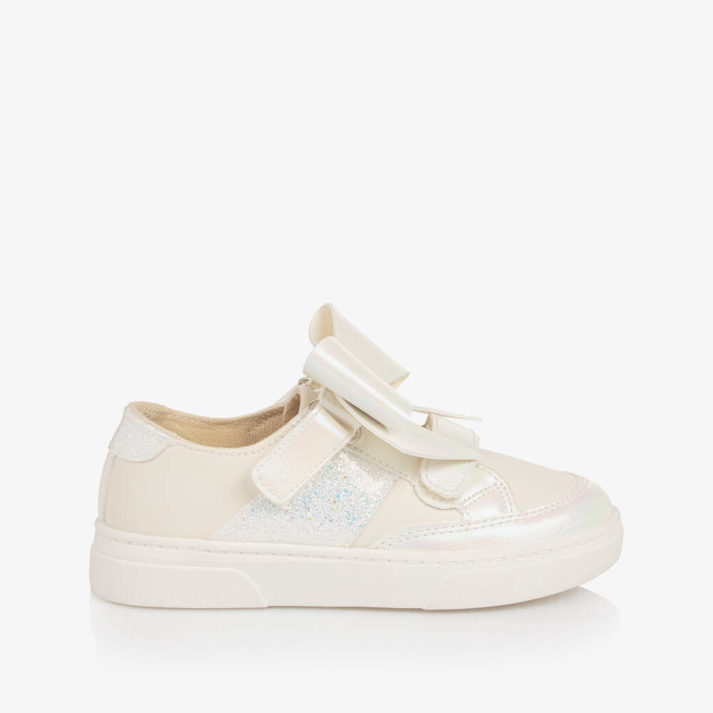 Caramelo Kids-Girls Ivory Faux Leather Bow Trainers | Childrensalon
