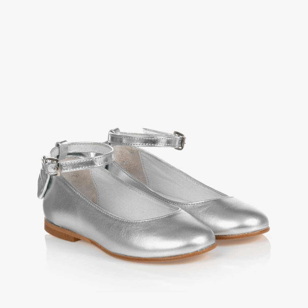 Children's Classics-حذاء جلد لون فضّي للبنات | Childrensalon