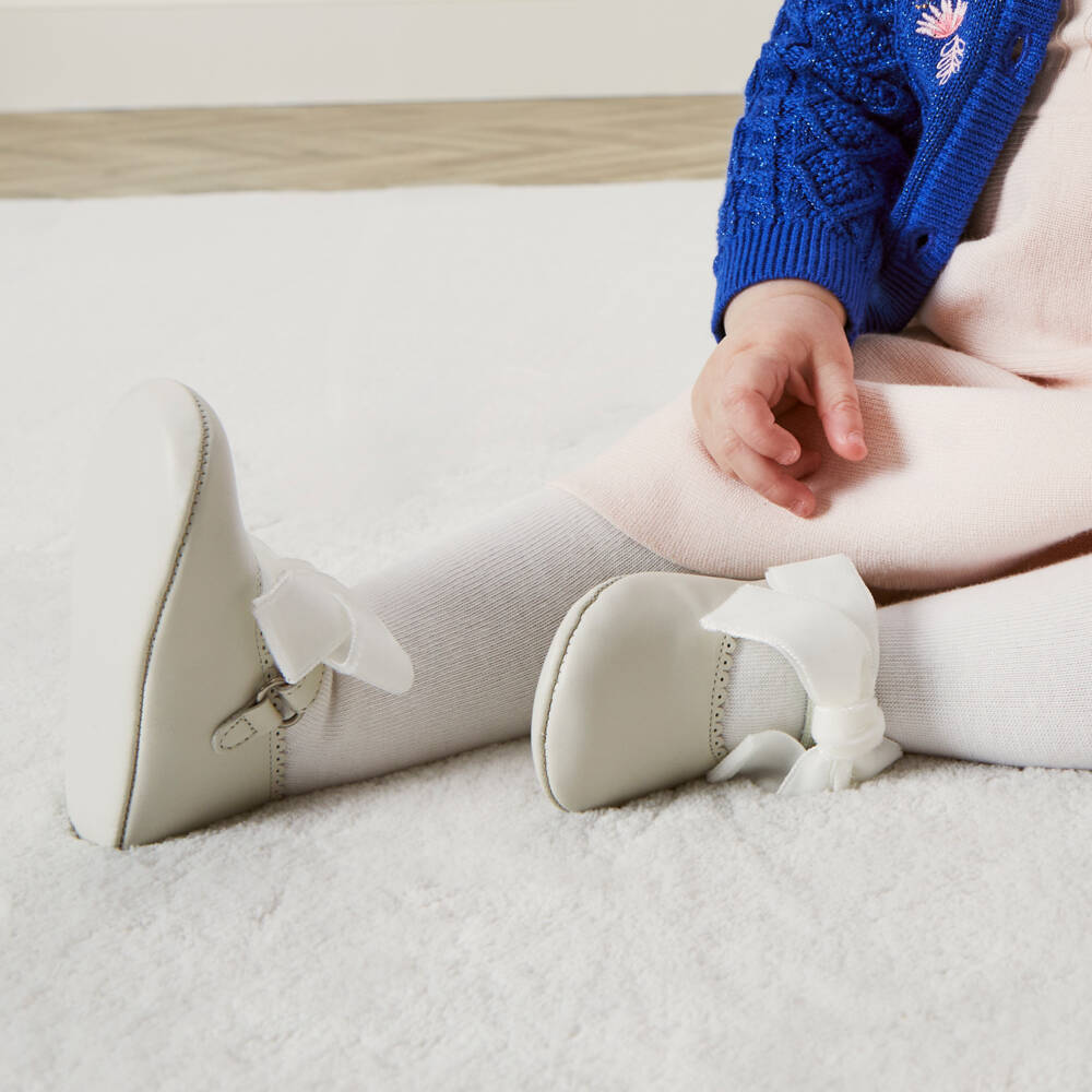 Children's Classics-Ivory Bow Pre-Walker Shoes | Childrensalon