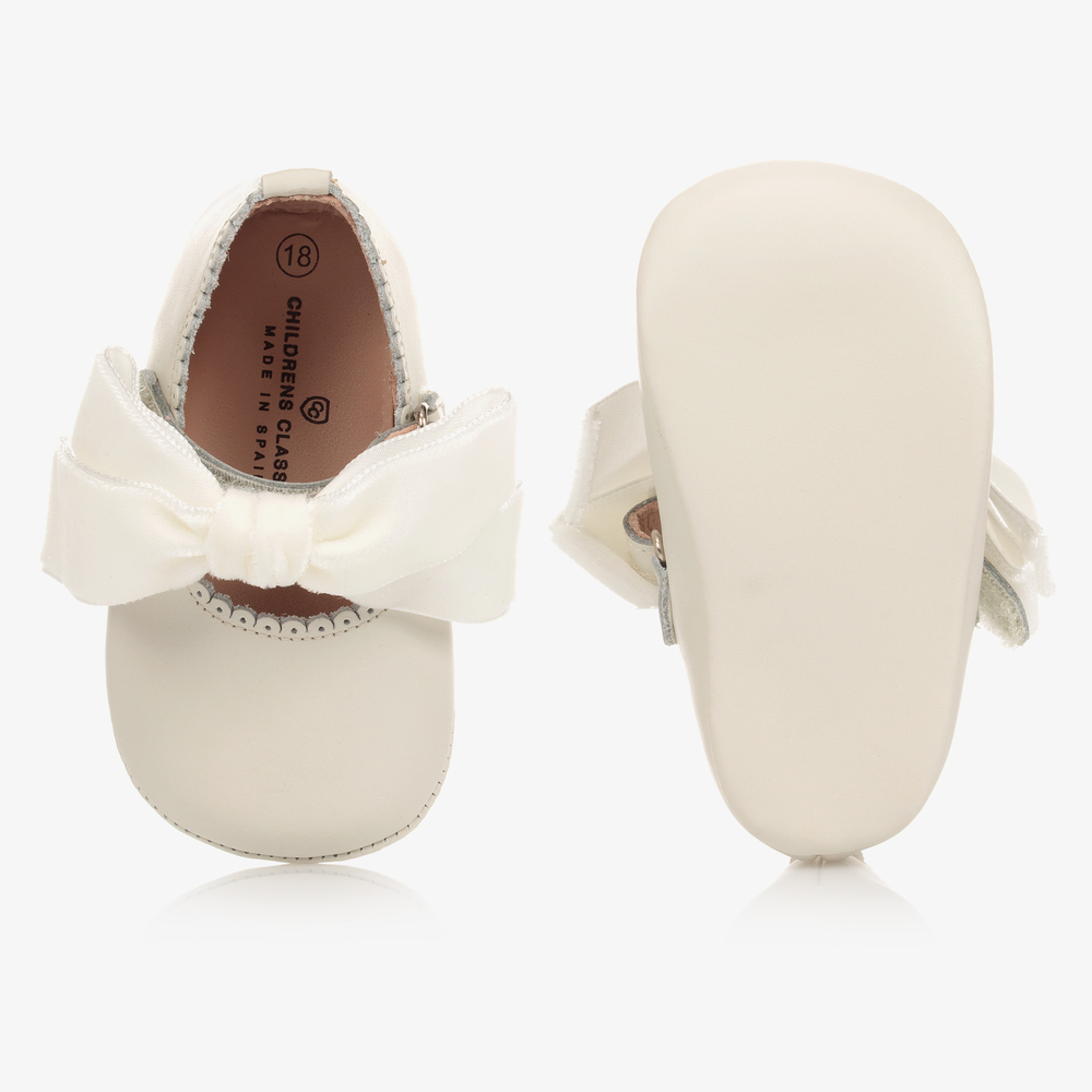 Children's Classics-Ivory Bow Pre-Walker Shoes | Childrensalon