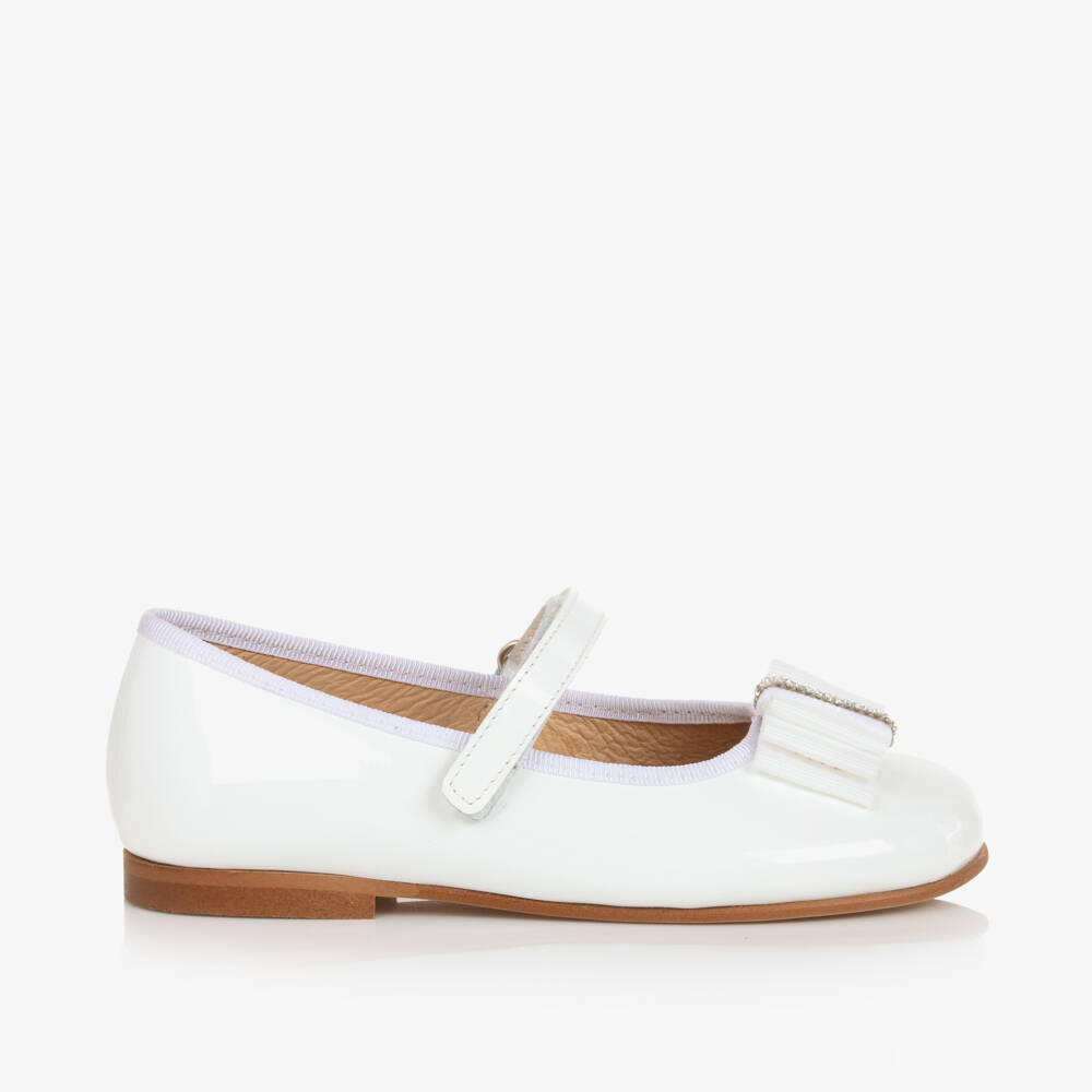 Children's Classics-حذاء بفيونكة جلد لامع لون أبيض  | Childrensalon