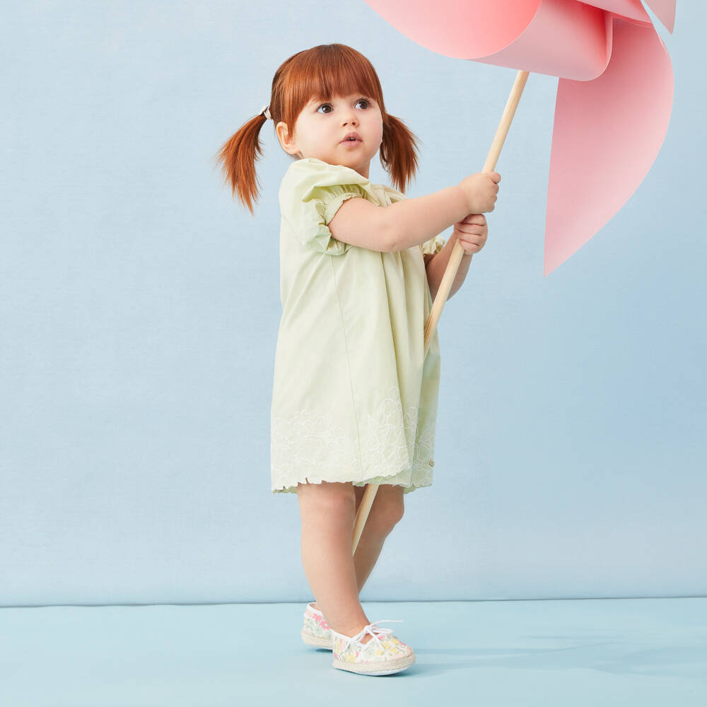 Chloé-Платье зеленое с вышивкой цветами для девочек | Childrensalon