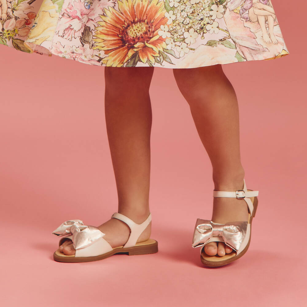 Coeur by Childrensalon-Girls Beige & Gold Satin Bow Sandals | Childrensalon