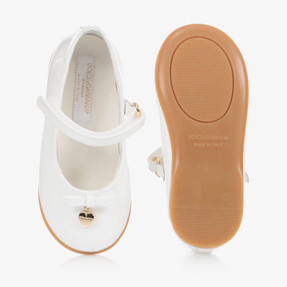 Dolce & Gabbana-Ivory Patent Leather Shoes With Heart Charm | Childrensalon