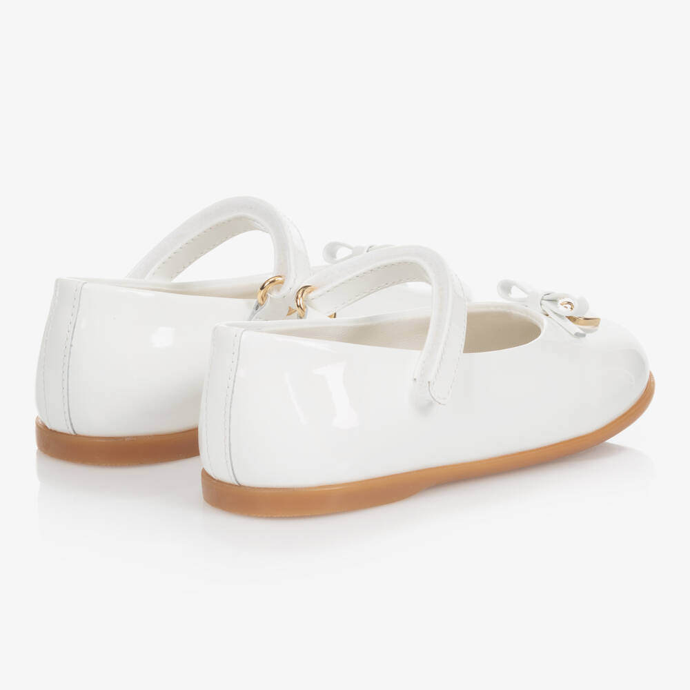 Dolce & Gabbana-Ivory Patent Leather Shoes With Heart Charm | Childrensalon